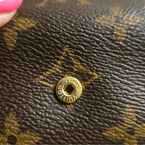 Louis Vuitton Monogram 6 Key holder - Picture 7 of 16